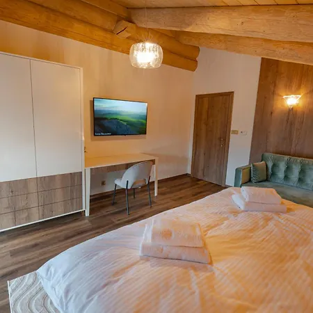 Royal Chalet