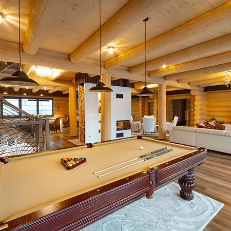 Royal Chalet