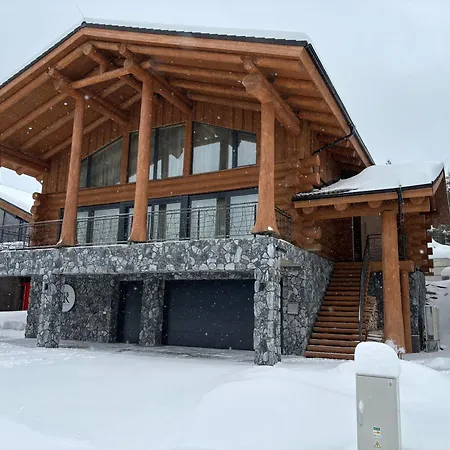 Chalet Royal