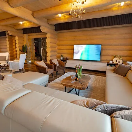 Royal Chalet *
